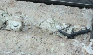 再过几十年,我们来相会,送到火葬场,全部烧成灰,你一堆我一堆,谁也不认识谁,全部送到农村做化肥~ 是什么歌 送到火葬场全都烧成灰